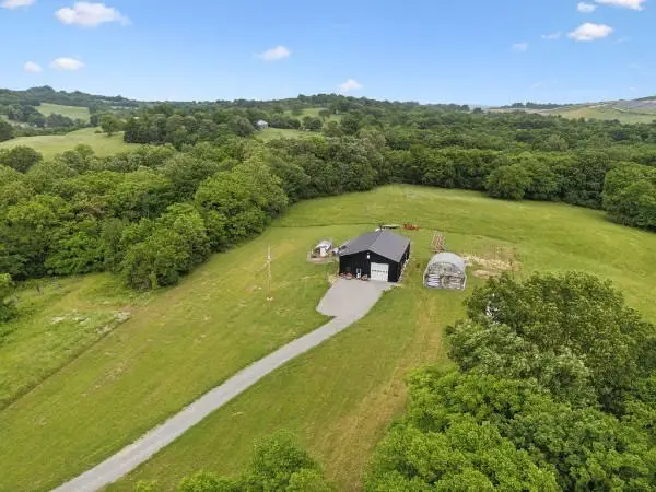 1345 Webb Rd, Lewisburg, TN 37091 - #2