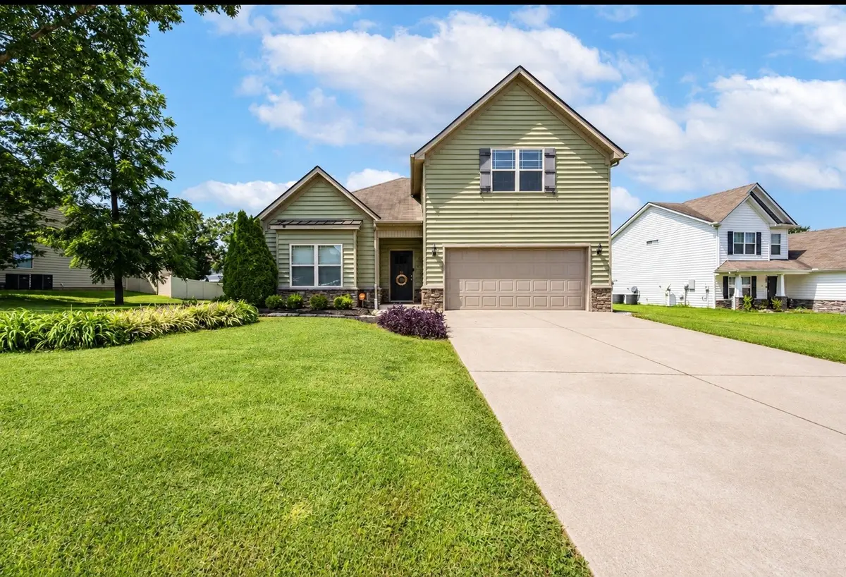 813 Silverhill Dr, Murfreesboro, TN 37129 - #1
