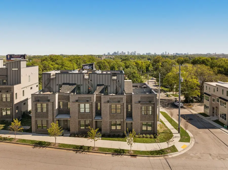 2000 S Hamilton Rd #2, Nashville, TN 37218 - #2