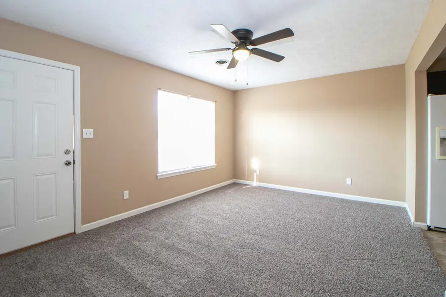 411 Eddy St, Oak Grove, KY 42262 - #3