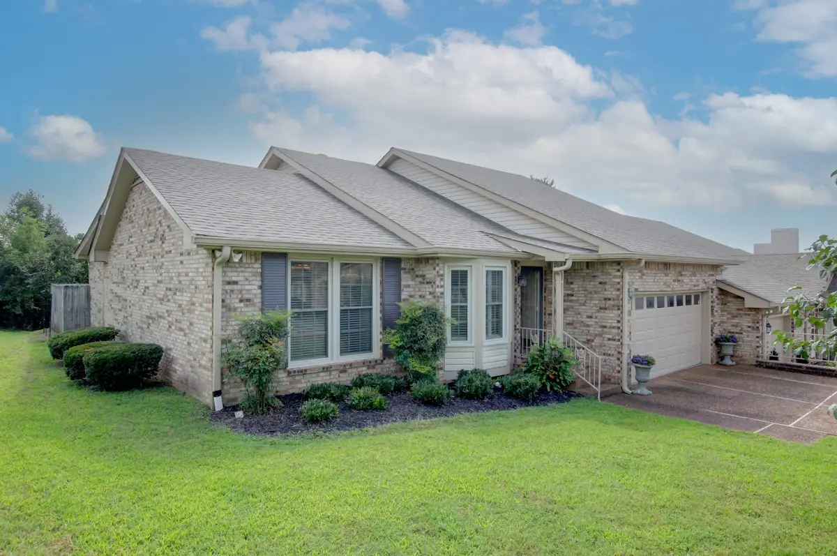 1818 Memorial Dr #25, Clarksville, TN 37043 - #1