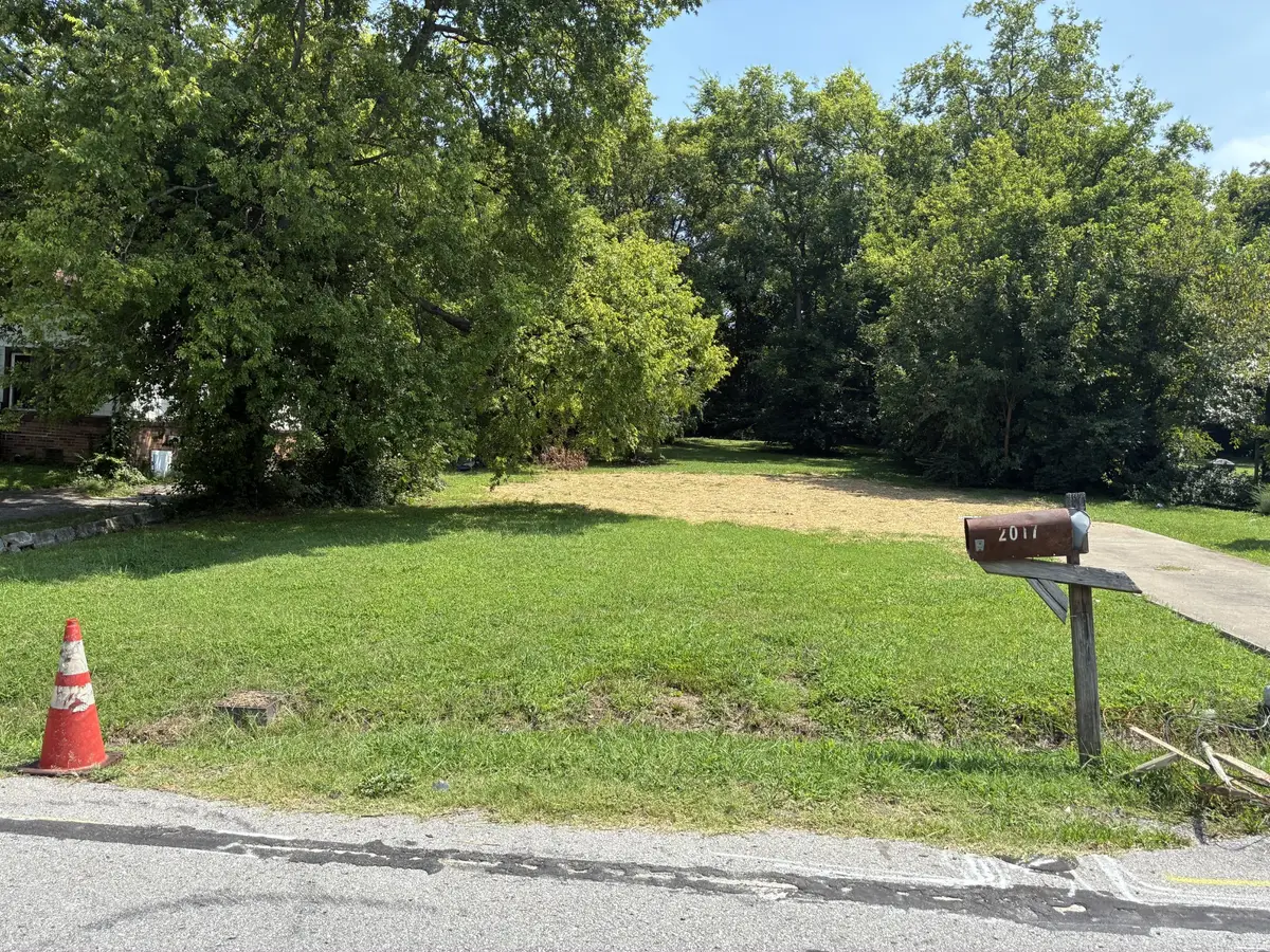 2017 Oakwood Ave, Nashville, TN 37207 - #1