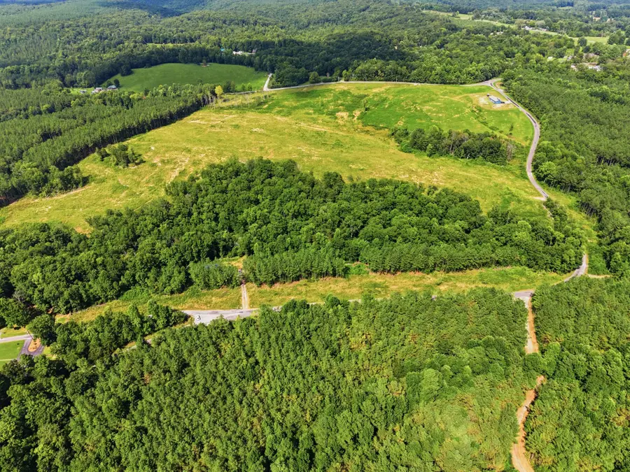 460 Bolin Rd, Crossville, TN 38572 - #2