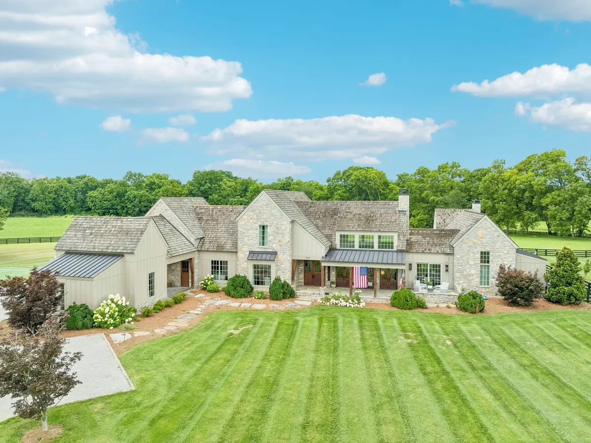 900 Hamilton Branch Ln, Franklin, TN 37064 - #1