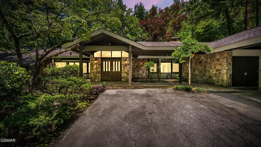 1115 Old Cartertown Road, Gatlinburg, TN 37738 - #3