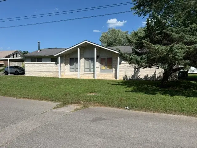808 Third Ave, Lawrenceburg, TN 38464 - #1
