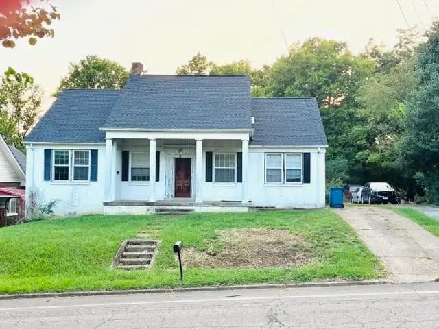 129 N Forrest Ave, Camden, TN 38320 - #1