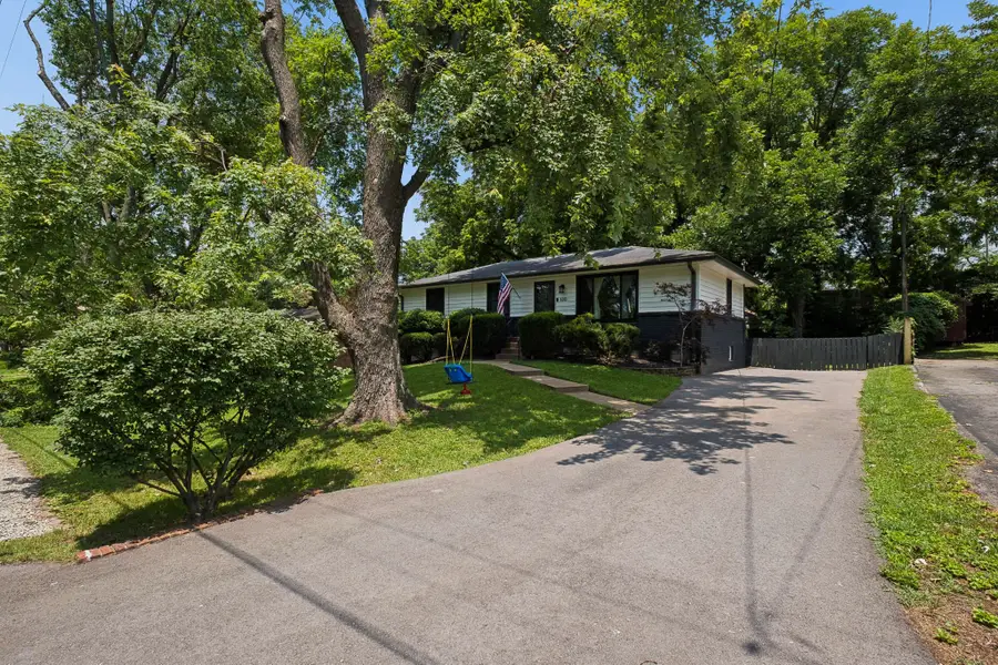 320 Garrett Dr, Nashville, TN 37211 - #3