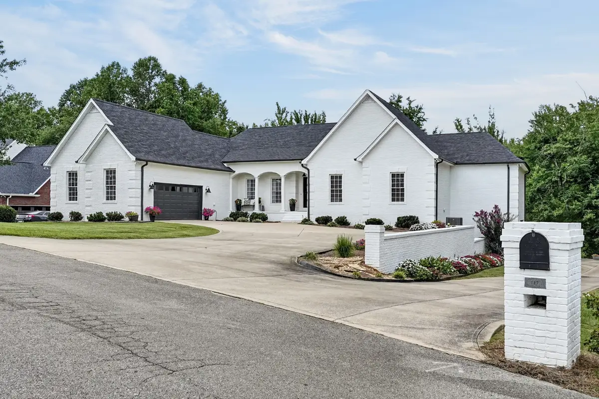 747 Coveview Cir, Cookeville, TN 38506 - #1