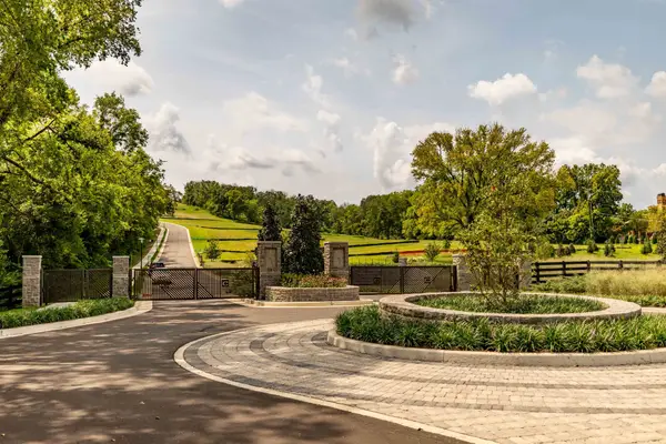 513 Cielo Dr, Brentwood, TN 37027