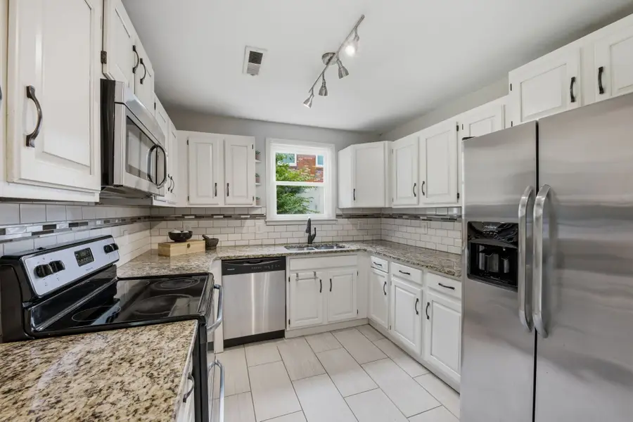 221 Wallace Rd, Nashville, TN 37211 - #3