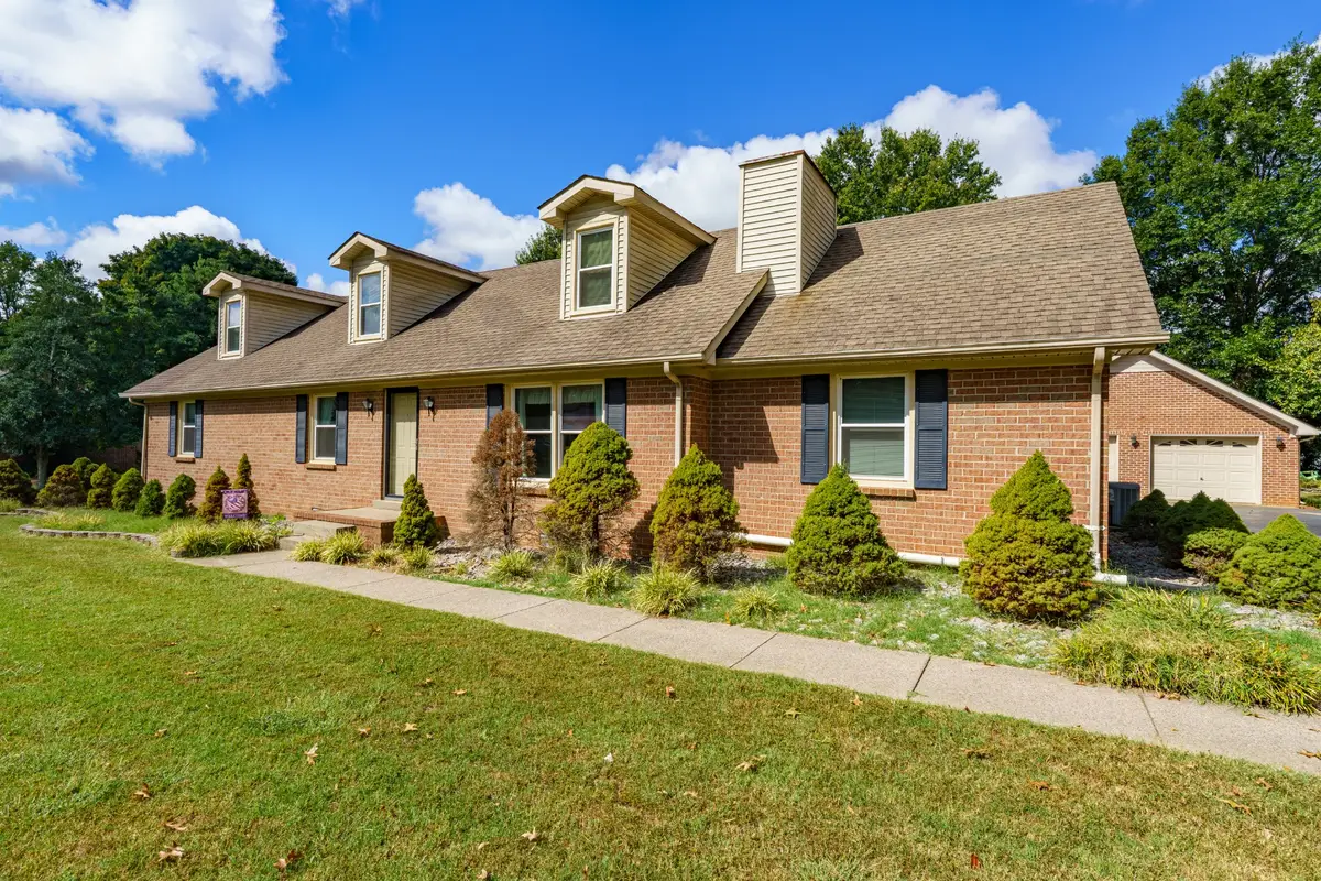 164 Cottonwood Dr, Murfreesboro, TN 37128 - #1
