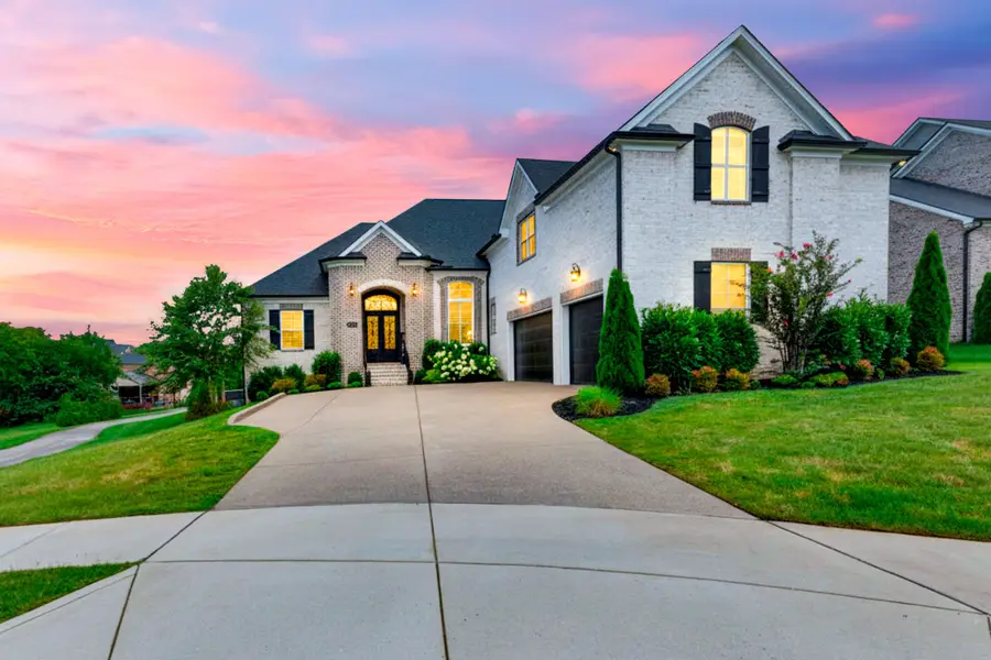 1012 Keeneland Dr, Gallatin, TN 37066 - #3