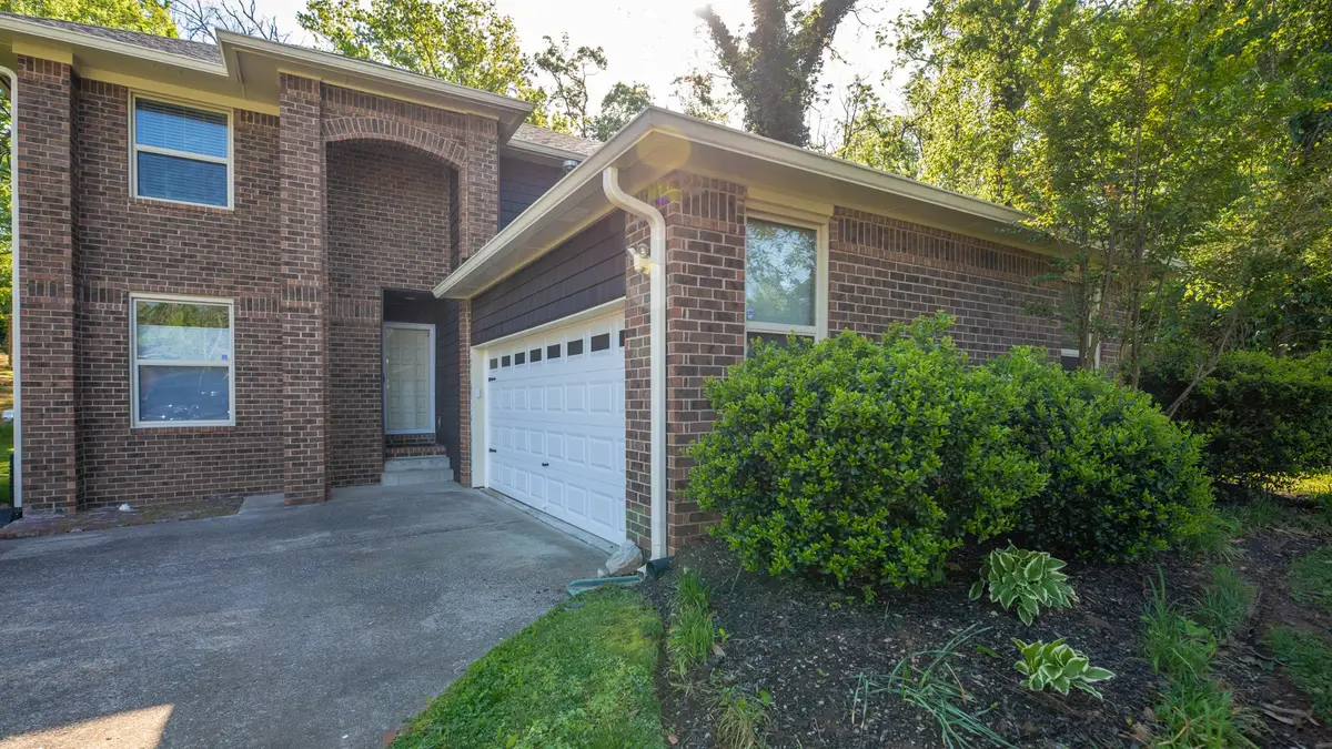 1748 Ridgemere Ct, Hermitage, TN 37076 - #1