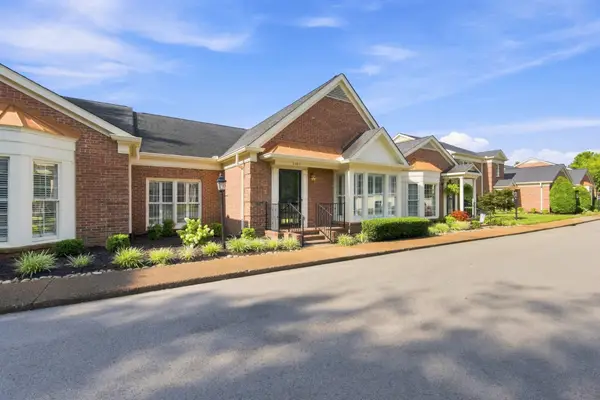 1522 Saint Charles Pl, Murfreesboro, TN 37129