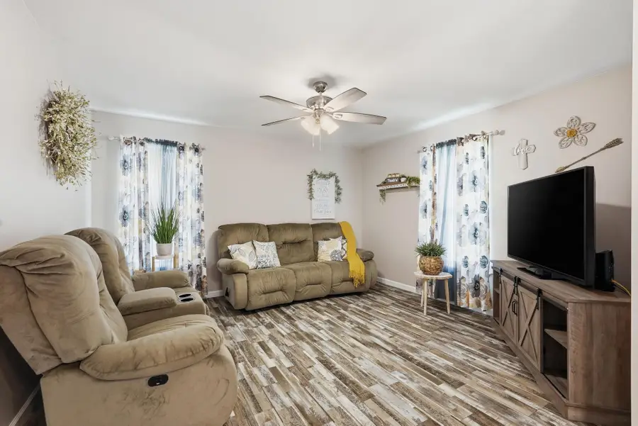 44 Dewey Dr, Crossville, TN 38555 - #2
