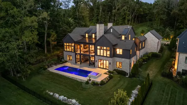 8190 Heirloom Blvd, College Grove, TN 37046
