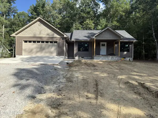 2075 Allardt Tinch Rd, Jamestown, TN 38556