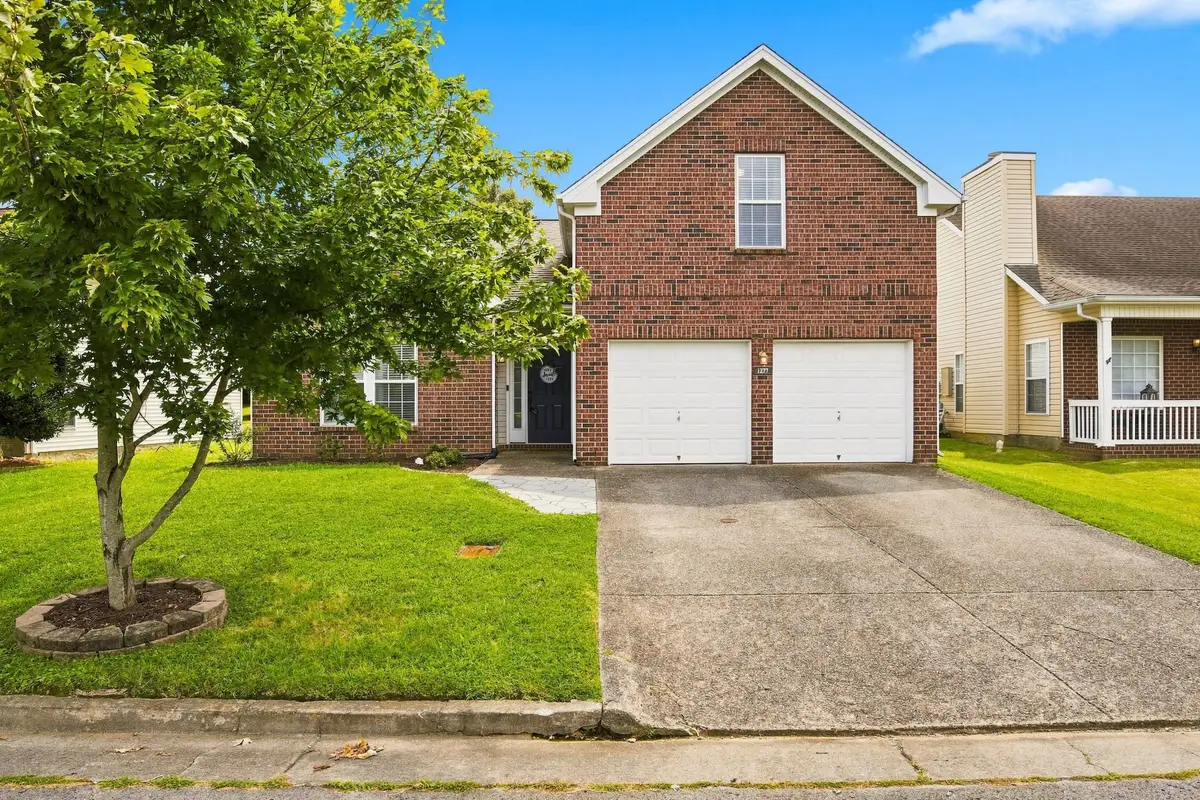 1277 Bending Creek Dr, Antioch, TN 37013 - #1