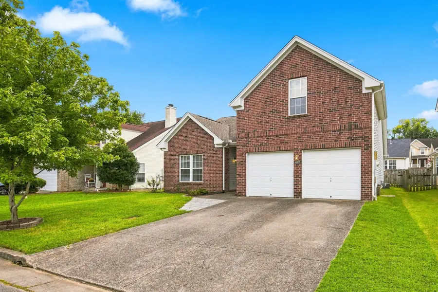1277 Bending Creek Dr, Antioch, TN 37013 - #2