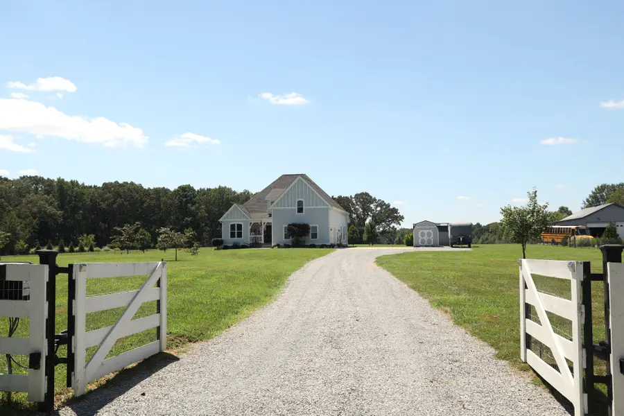 3347 Friendship Rd, Cross Plains, TN 37049 - #3