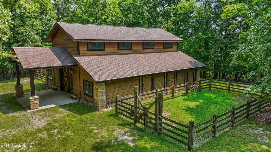 993 Red Rock Rd, Oneida, TN 37841 - #3