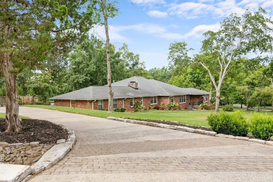 615 W Meade Dr, Nashville, TN 37205 - #2
