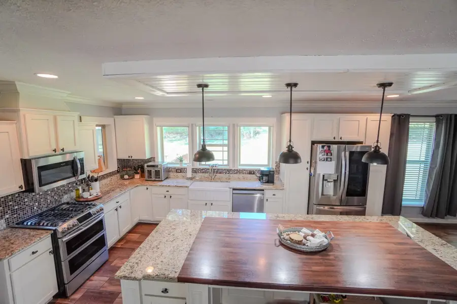 137 Hawkins Rd, Westmoreland, TN 37186 - #2