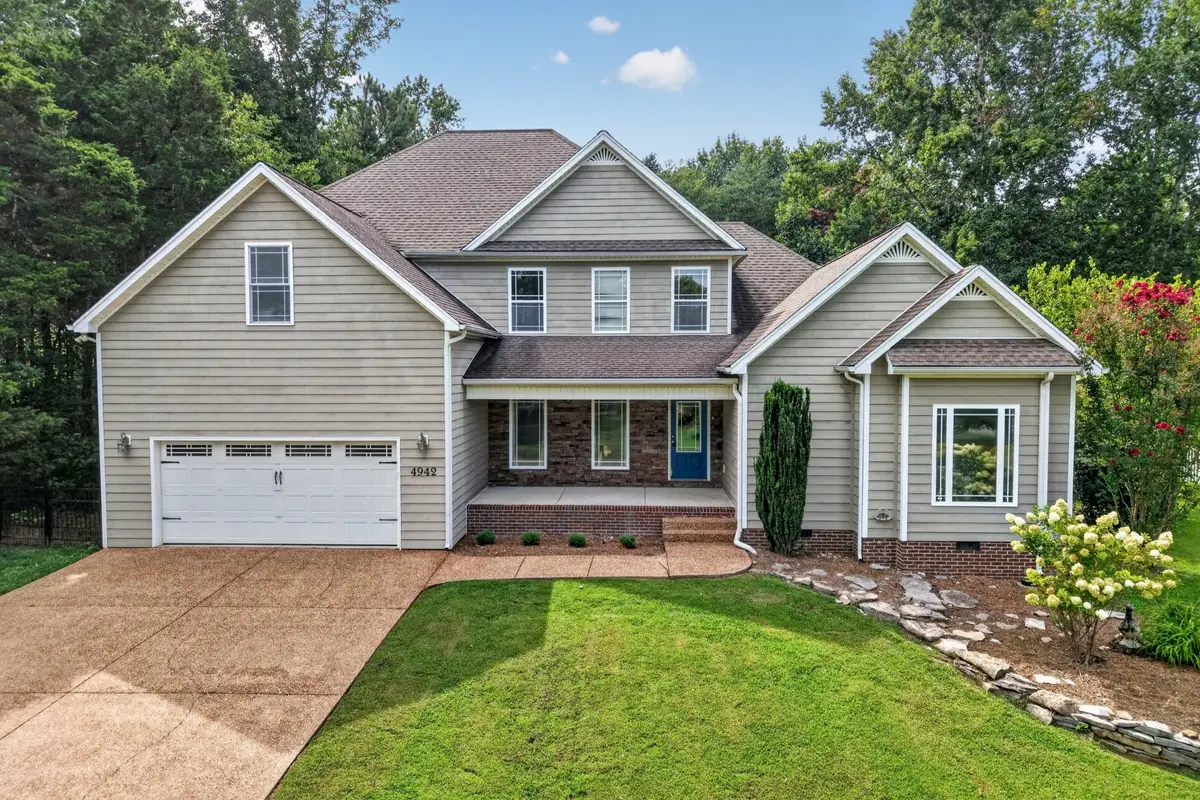 4942 Curtis Dr, Cookeville, TN 38506 - #1