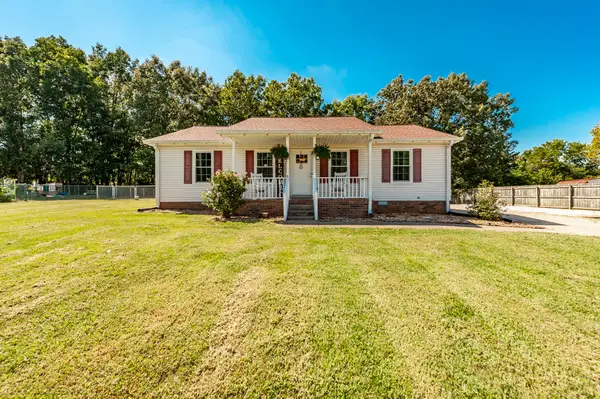 332 Forrest Dr, Greenbrier, TN 37073
