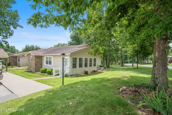 20 Hickory Hollow Circle, Crossville, TN 38555