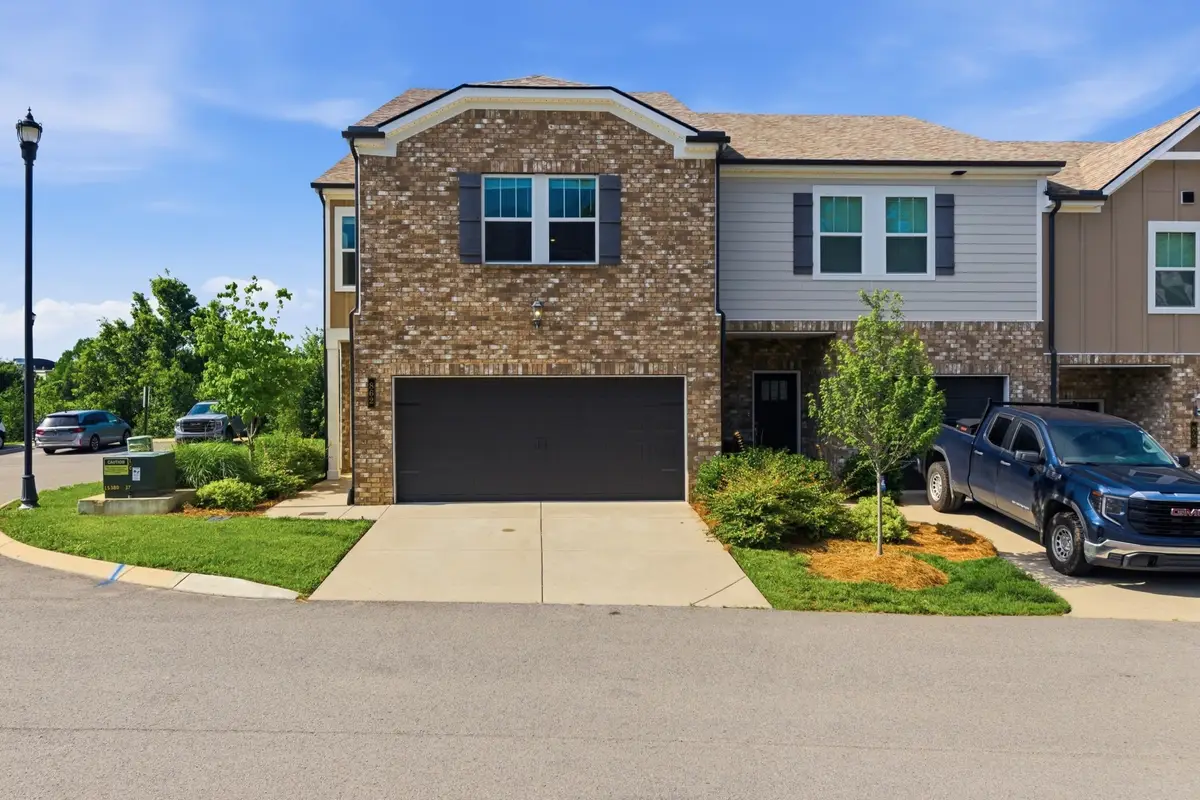 862 Longleaf Ln, Columbia, TN 38401 - #1