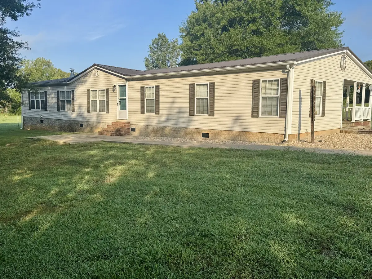 5242 Lunns Store Rd, Chapel Hill, TN 37034 - #1