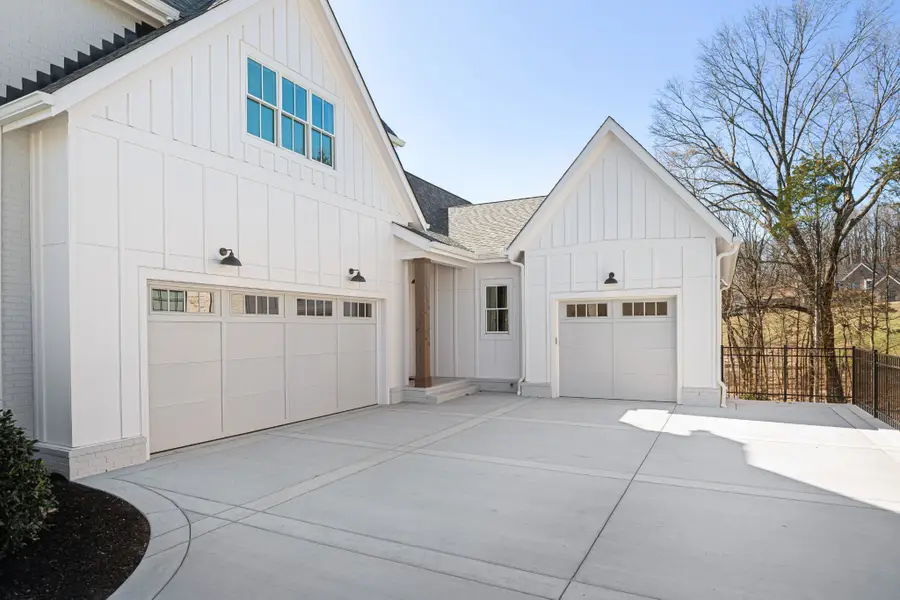 8876 Edgecomb Dr, College Grove, TN 37046 - #3