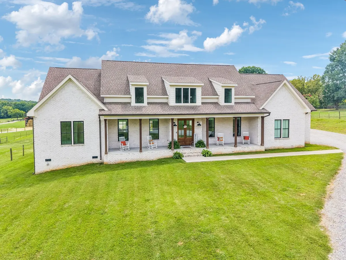 5247 Flat Creek Rd, Spring Hill, TN 37174 - #1