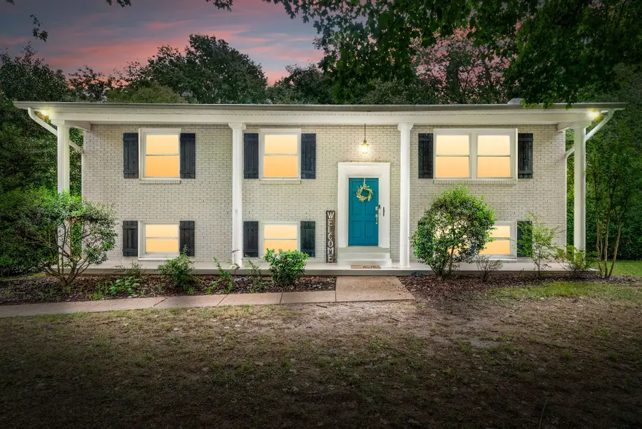 573 Rosehill Dr, Clarksville, TN 37042 - #2