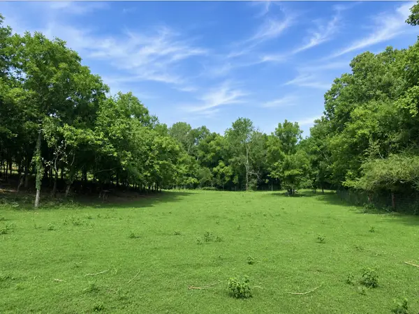 1820 New Highway 7, Columbia, TN 38401