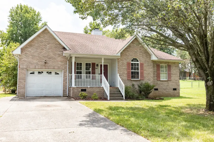 127 Grant Ct, Portland, TN 37148 - #2