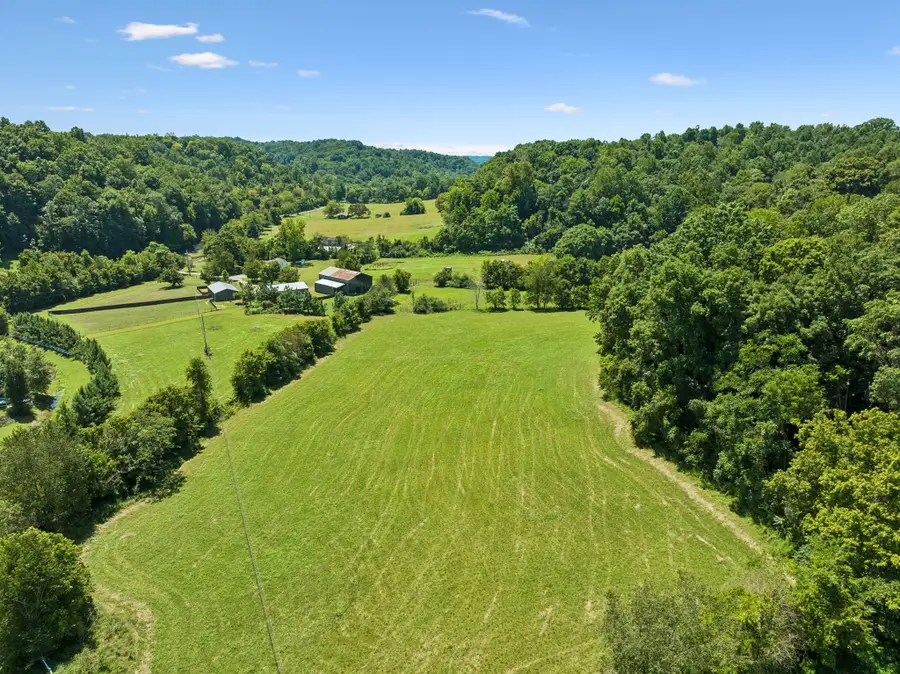 3025 Knob Creek Rd, Columbia, TN 38401 - #3