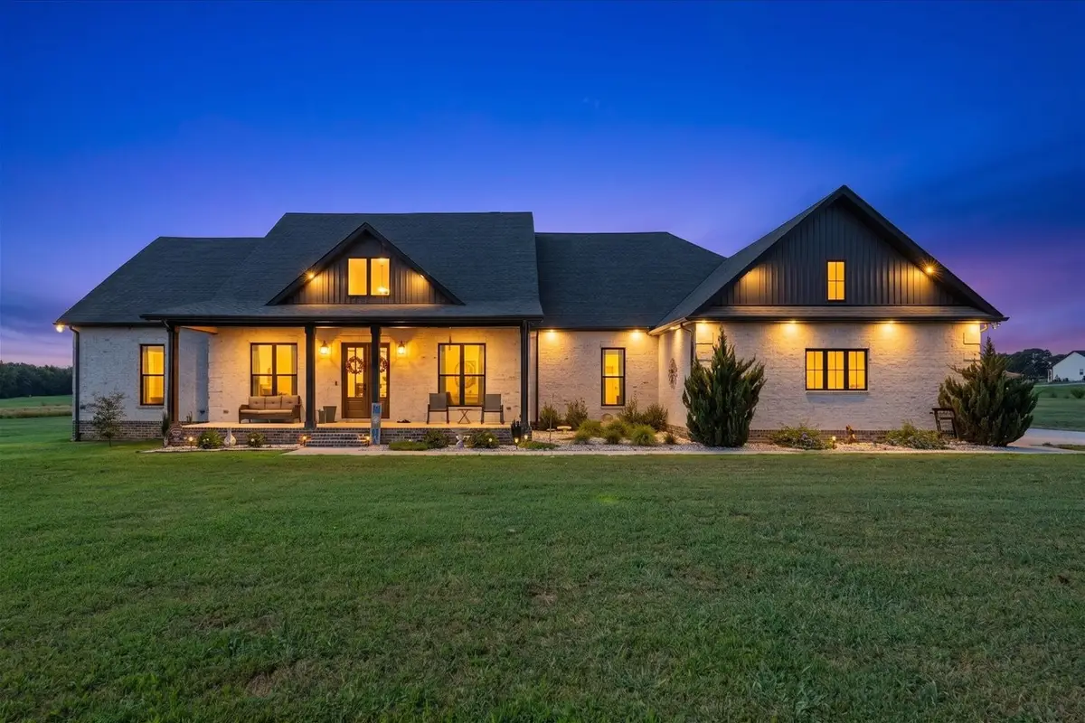 742 Kingdom Rd, Unionville, TN 37180 - #1