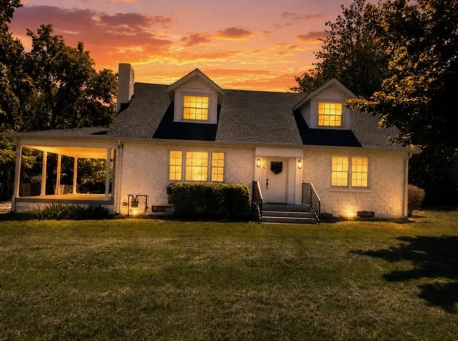 414 College St, Portland, TN 37148 - #2