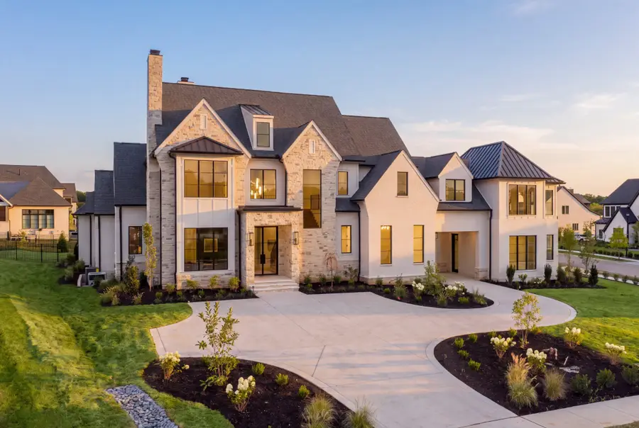 8128 Boiling Springs Pl, Brentwood, TN 37027 - #2