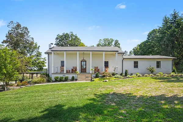 1330 Ridge Rd, Dickson, TN 37055