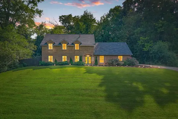 1505 Brentwood Dr, Athens, TN 37303