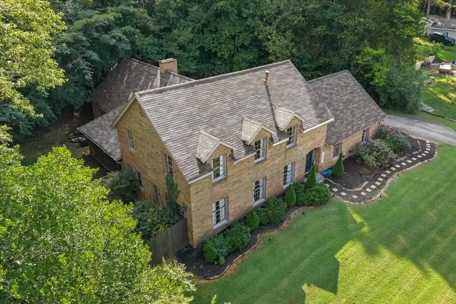 1505 Brentwood Dr, Athens, TN 37303 - #2