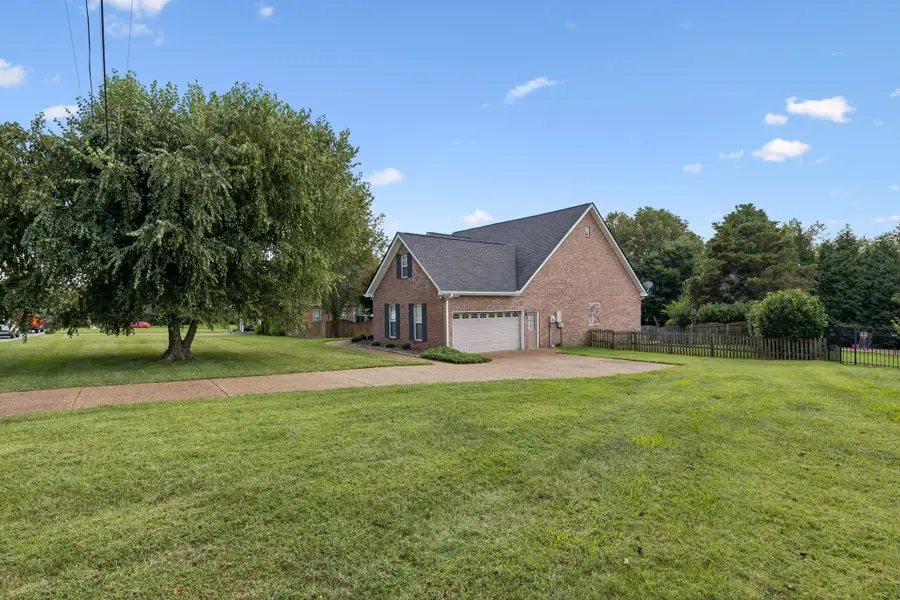 2897 Stewart Campbell Pt, Thompsons Station, TN 37179 - #2