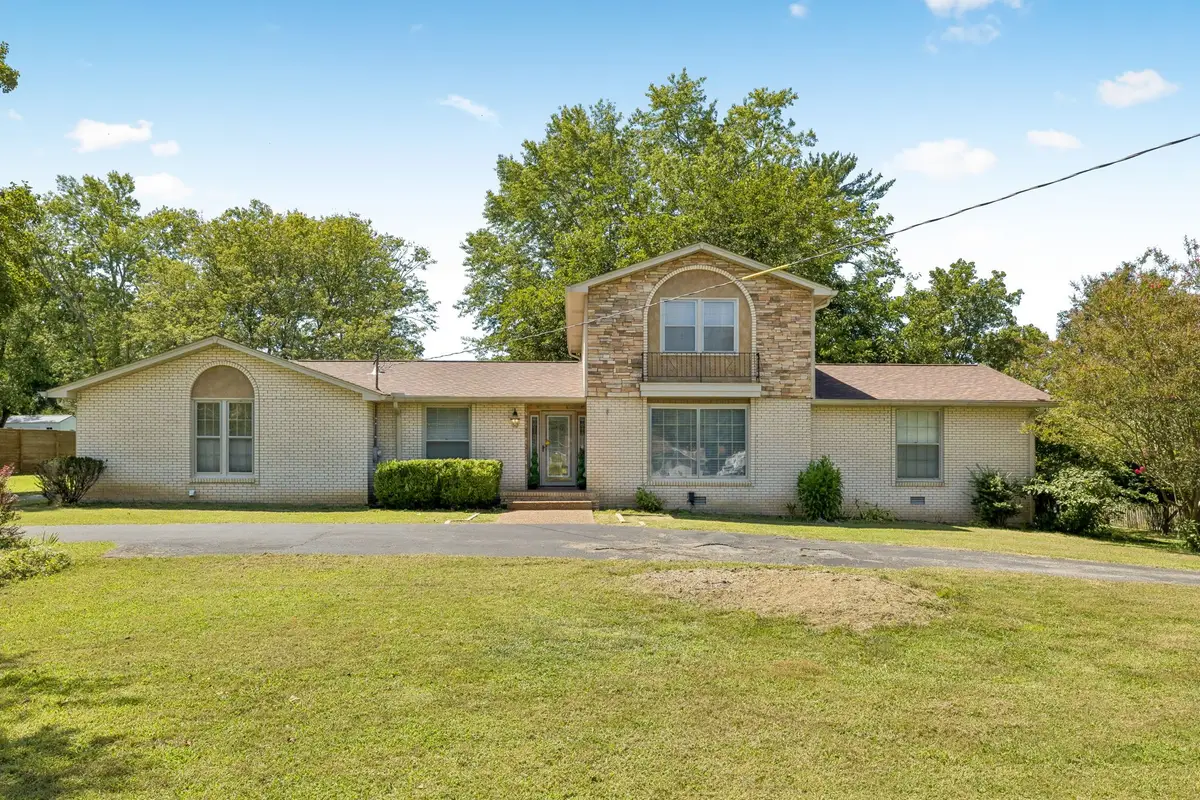 130 Glenn Hill Dr, Hendersonville, TN 37075 - #1