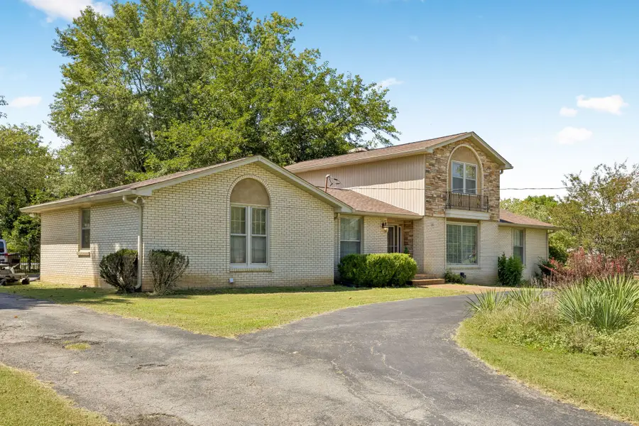 130 Glenn Hill Dr, Hendersonville, TN 37075 - #2
