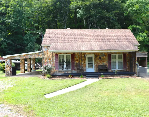 5131 Castleberry Hollow Rd, Cumberland Furnace, TN 37051