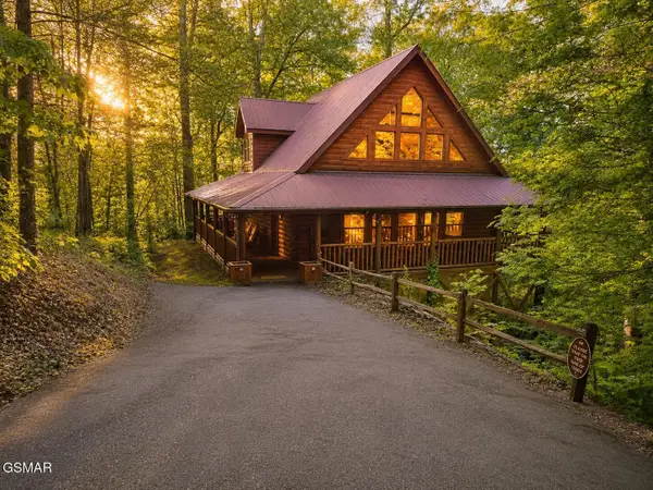 1630 Majestic Oak Way, Sevierville, TN 37876